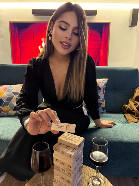 Juego de parejas : Reta y Provoca - No dejes que la torre sea lo único que caiga...