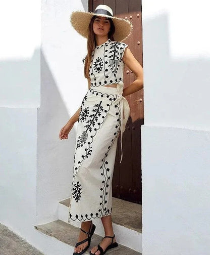 Estampado Chic de Top y Falda